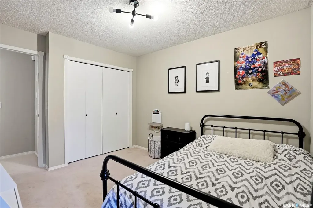 3342 Linden Grove Regina SK S4V 2N7