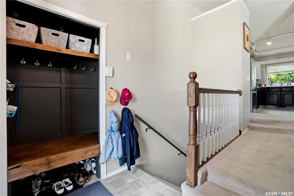 3342 Linden Grove Regina SK S4V 2N7