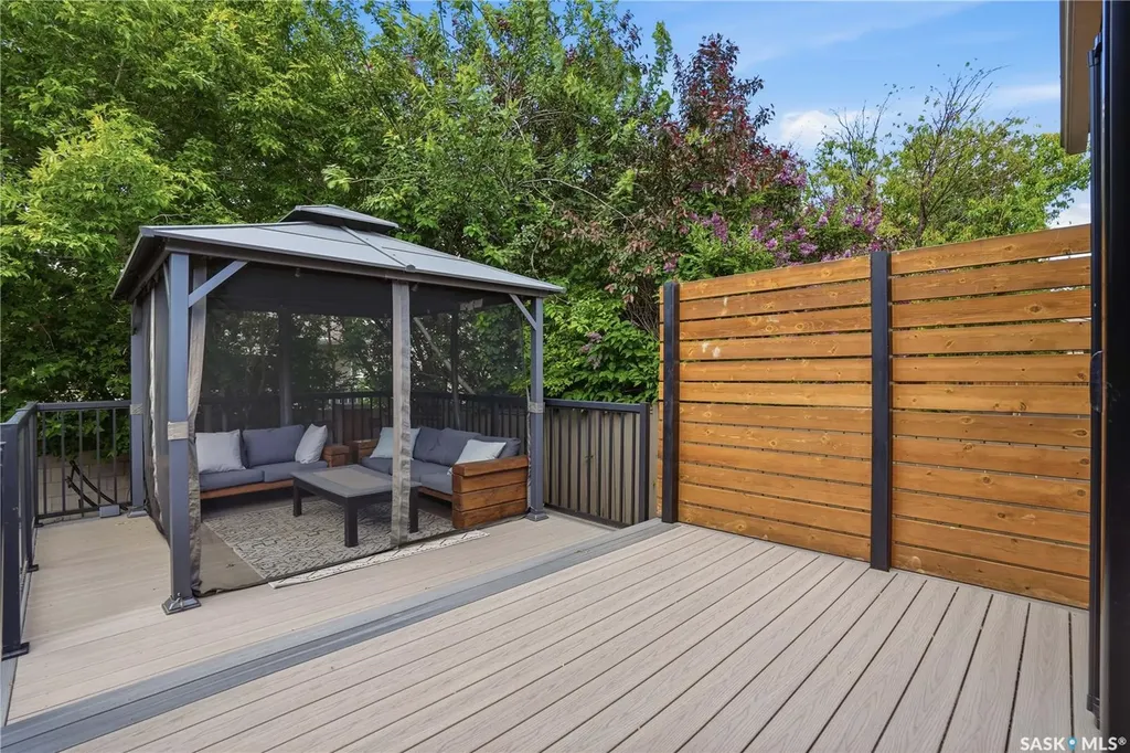 3342 Linden Grove Regina SK S4V 2N7