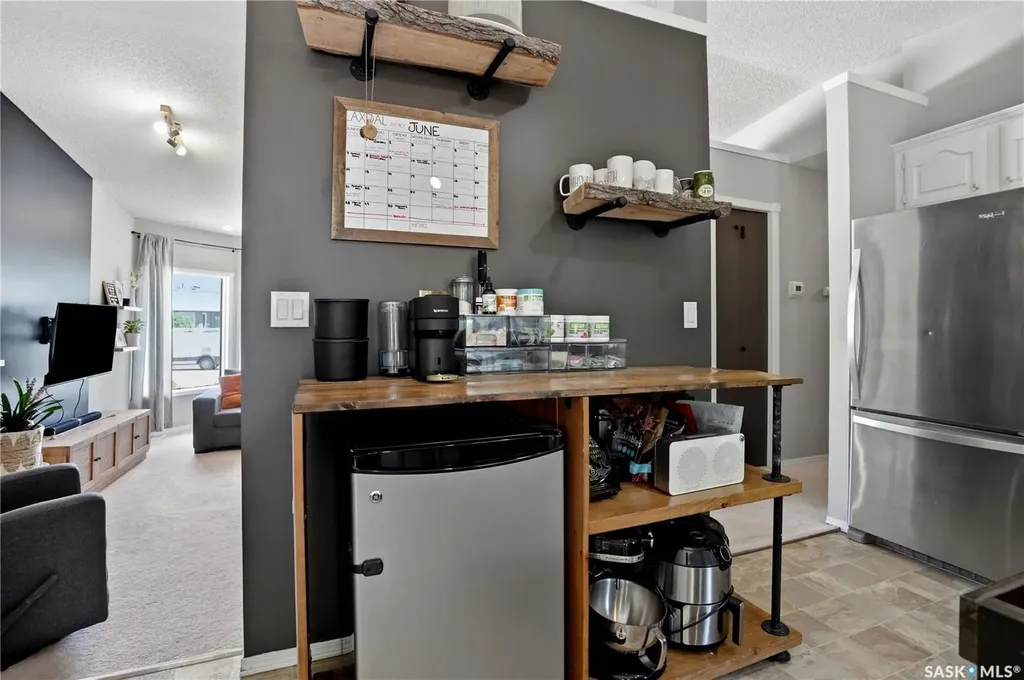 3342 Linden Grove Regina SK S4V 2N7