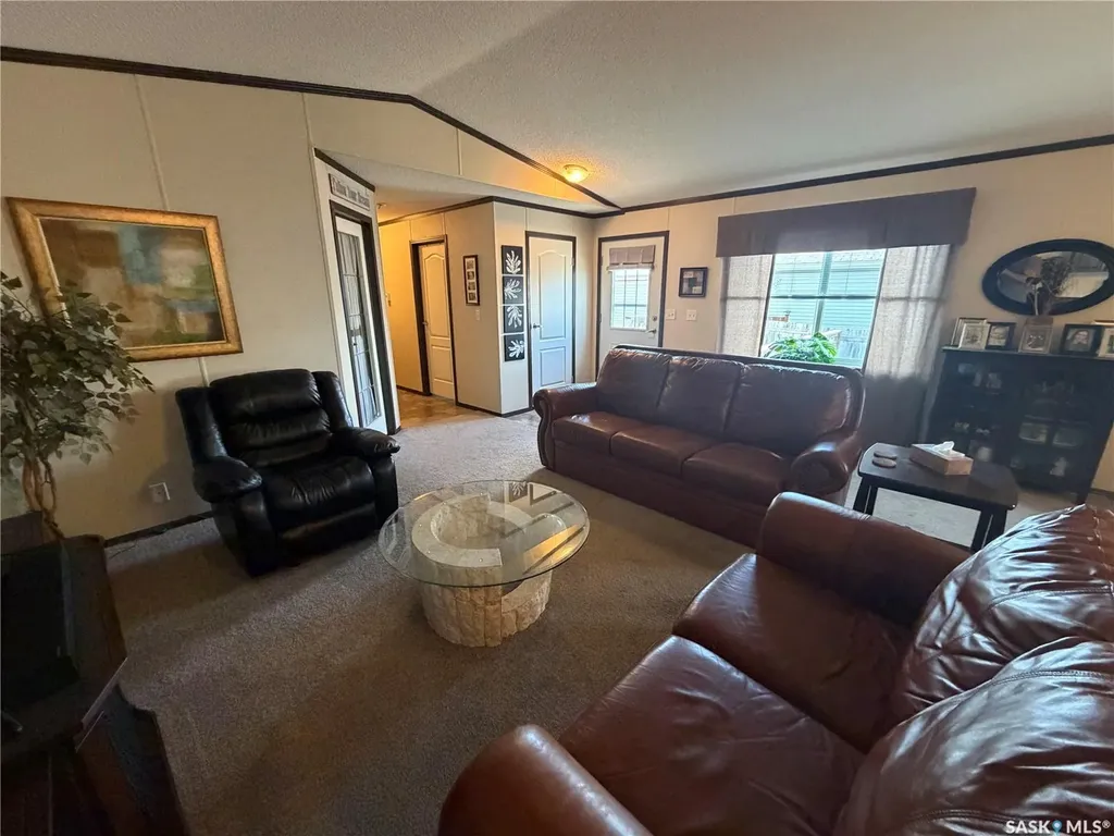 74 Mulberry Road Blucher Rm No. 343 SK S7B 0A4