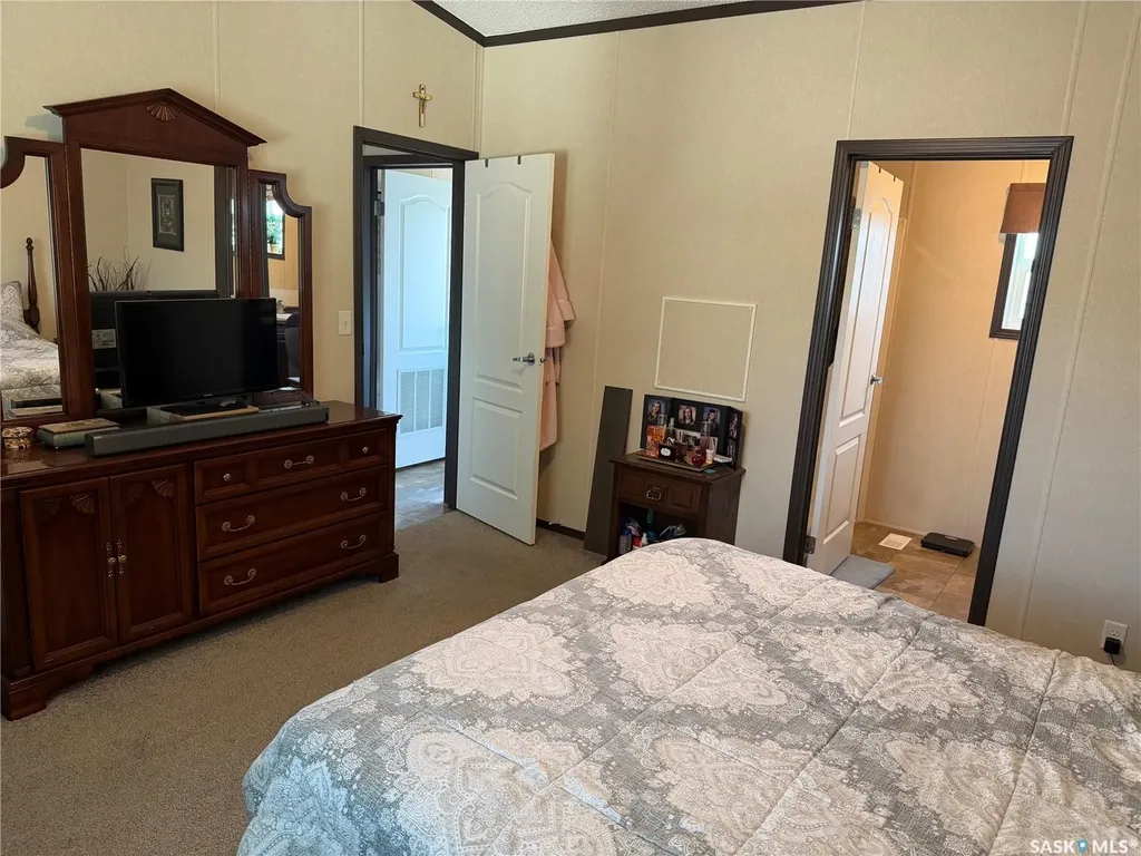 74 Mulberry Road Blucher Rm No. 343 SK S7B 0A4