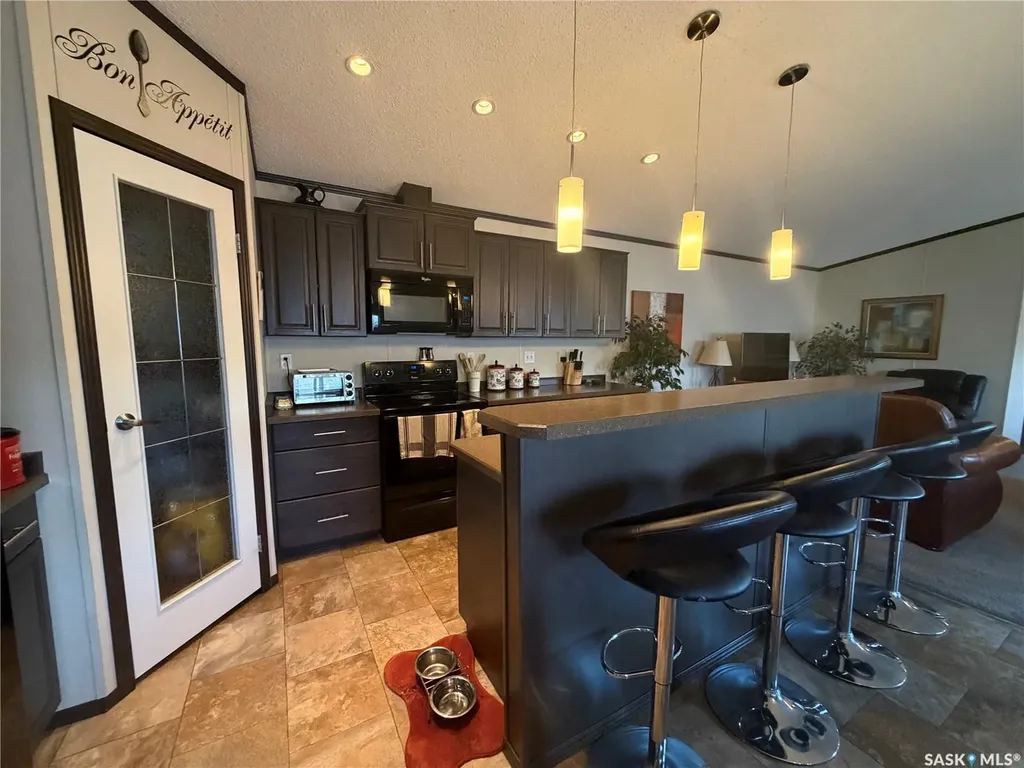 74 Mulberry Road Blucher Rm No. 343 SK S7B 0A4