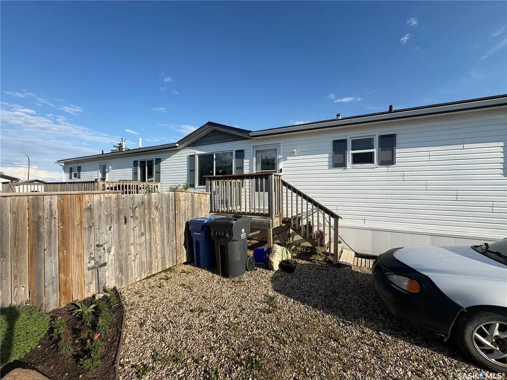 74 Mulberry Road Blucher Rm No. 343 SK S7B 0A4