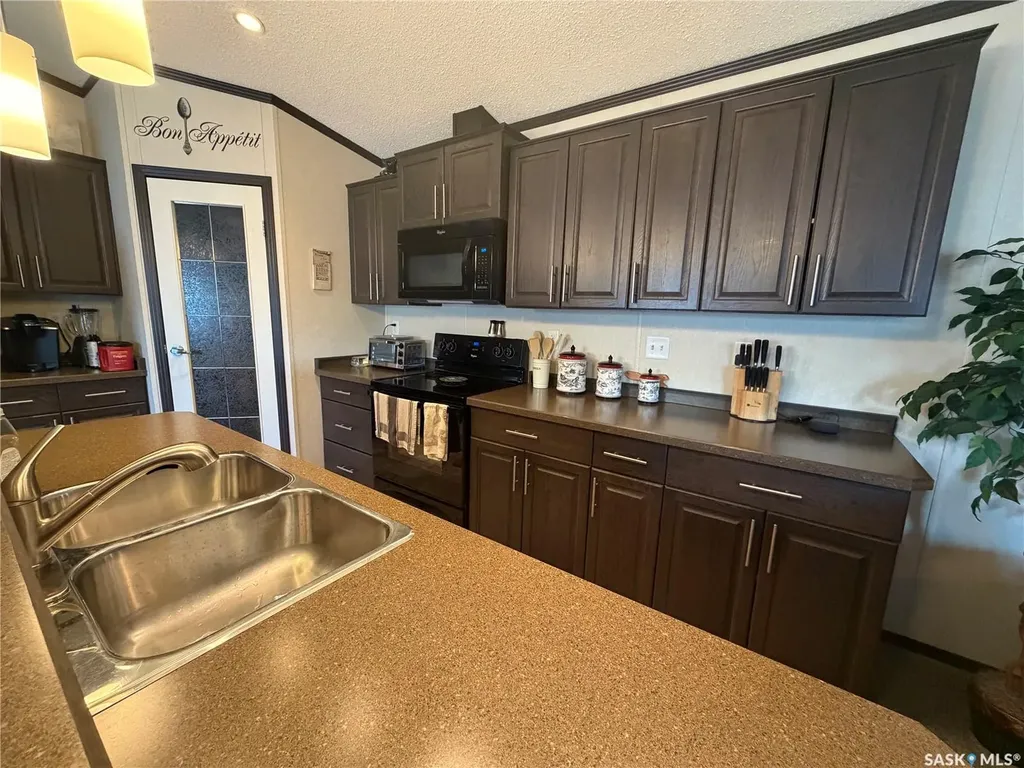74 Mulberry Road Blucher Rm No. 343 SK S7B 0A4