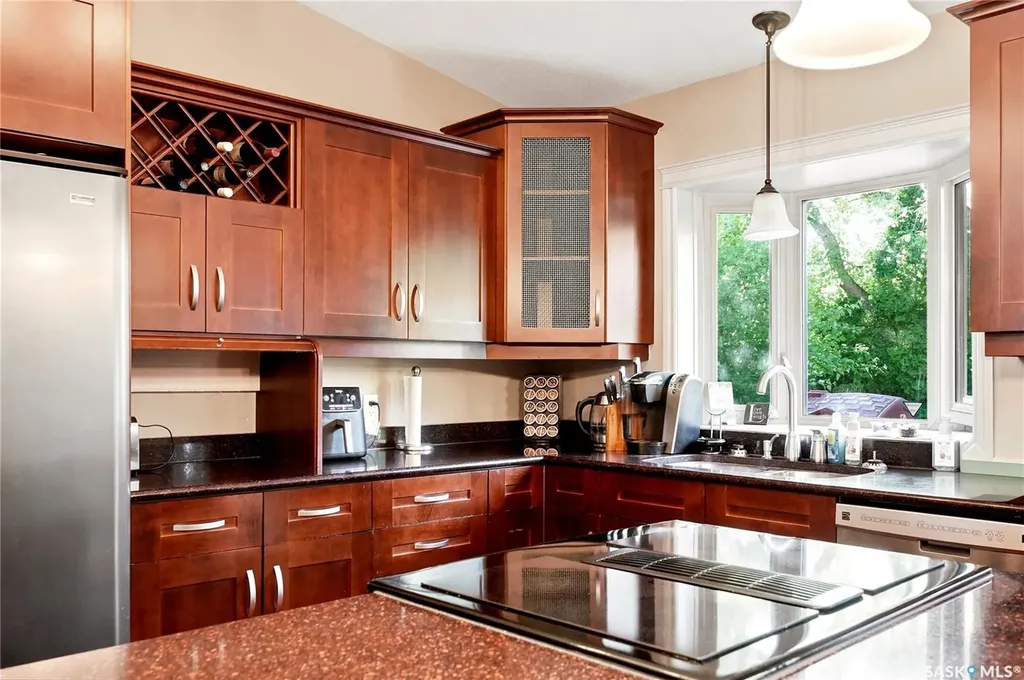 506 Vincent Crescent Saskatoon SK S7N 4G8