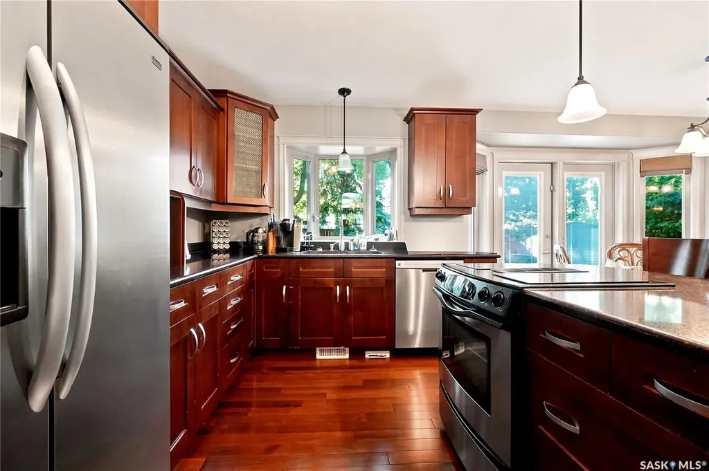 506 Vincent Crescent Saskatoon SK S7N 4G8