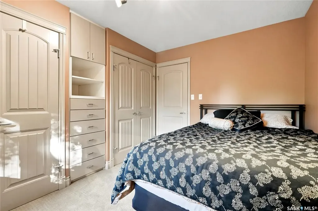 506 Vincent Crescent Saskatoon SK S7N 4G8