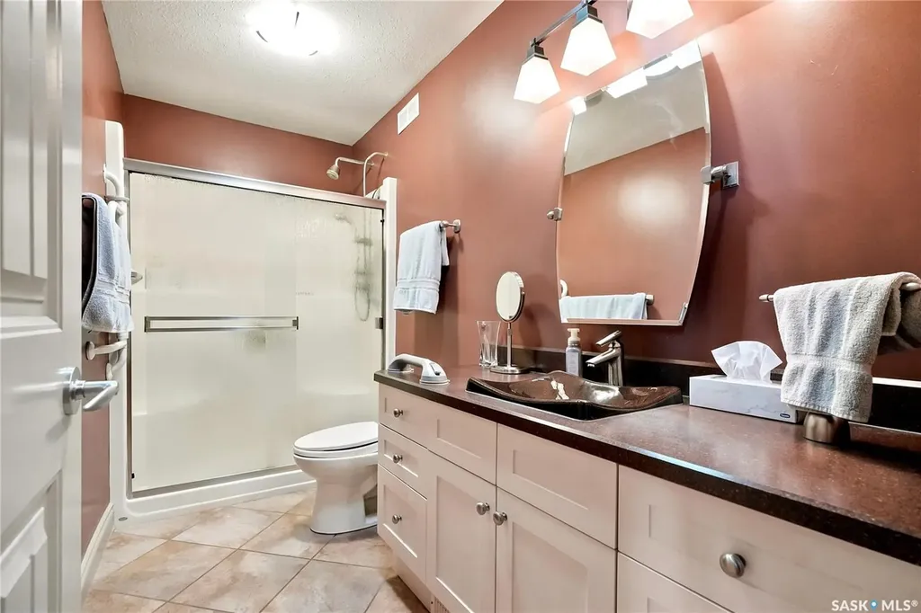 506 Vincent Crescent Saskatoon SK S7N 4G8
