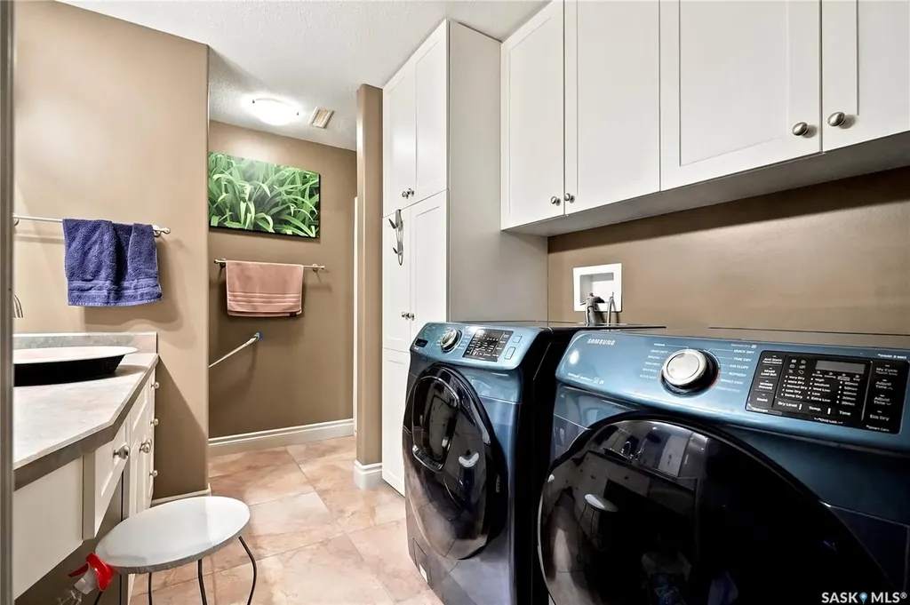 506 Vincent Crescent Saskatoon SK S7N 4G8