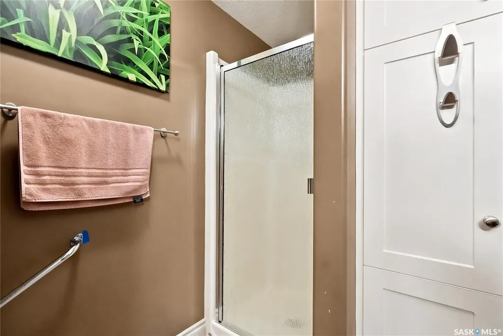 506 Vincent Crescent Saskatoon SK S7N 4G8