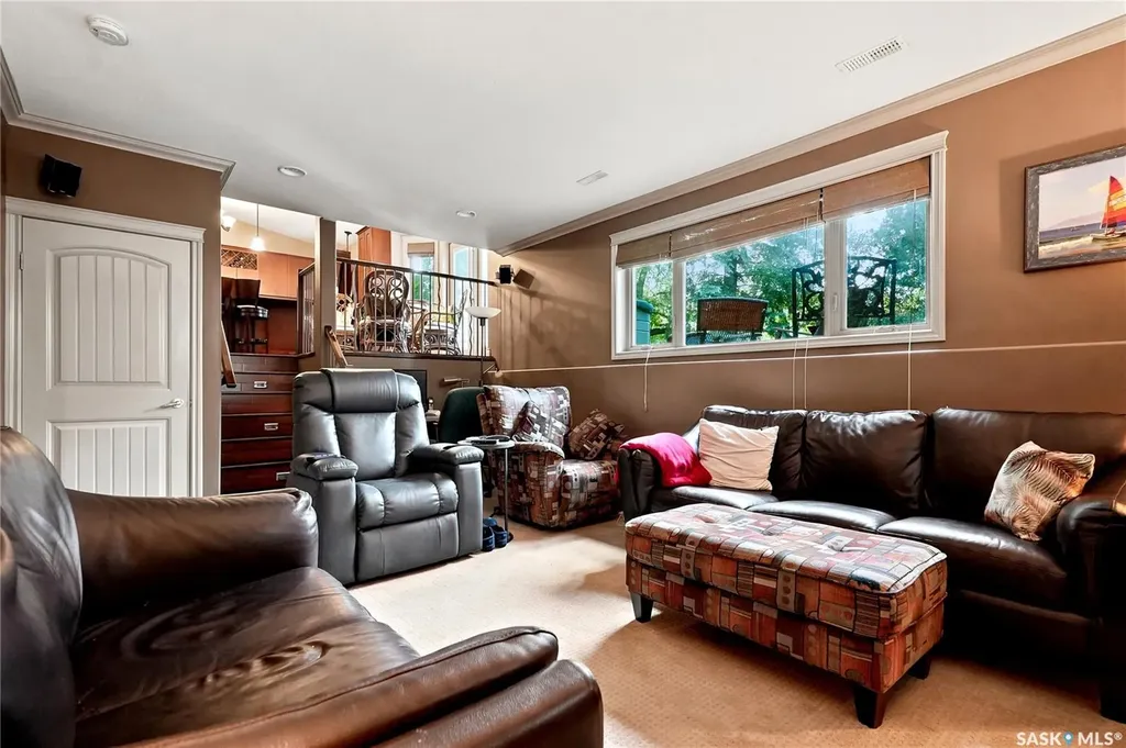 506 Vincent Crescent Saskatoon SK S7N 4G8