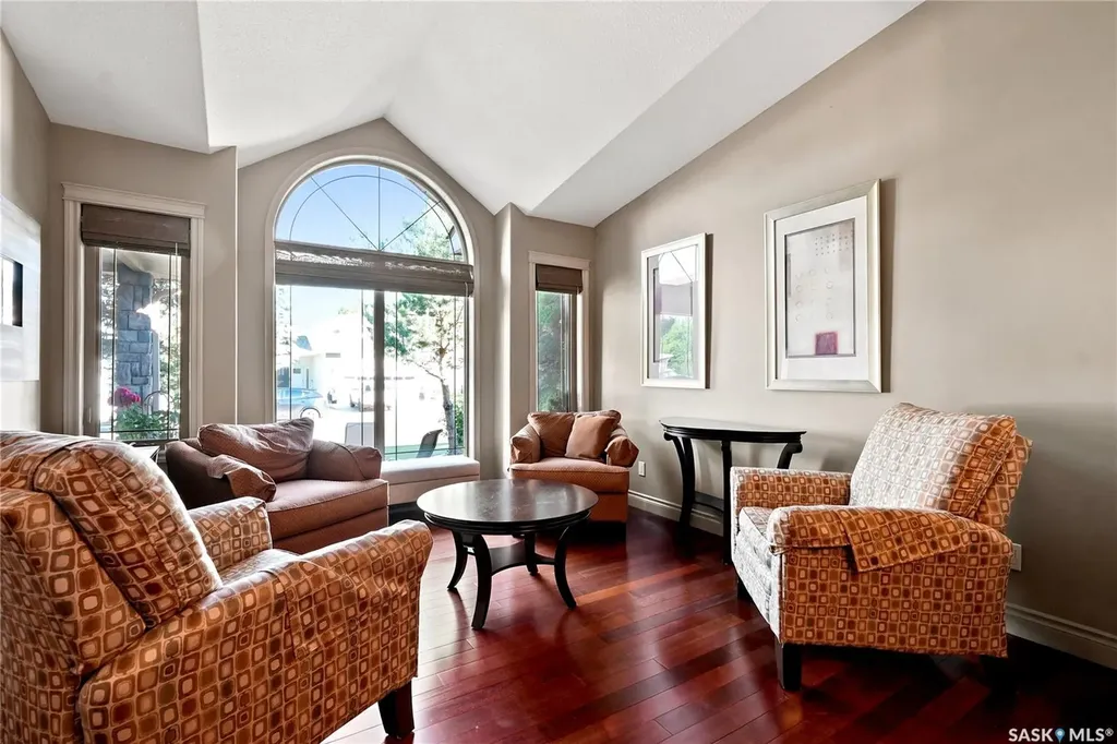 506 Vincent Crescent Saskatoon SK S7N 4G8