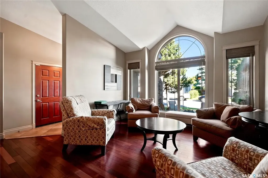 506 Vincent Crescent Saskatoon SK S7N 4G8