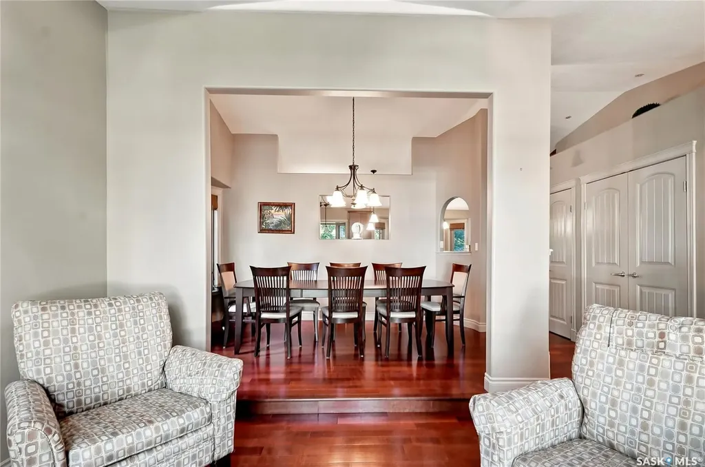 506 Vincent Crescent Saskatoon SK S7N 4G8
