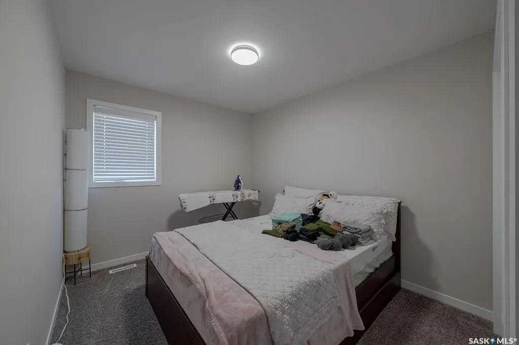 5220 Primrose Green Drive E Regina SK S4V 3S8