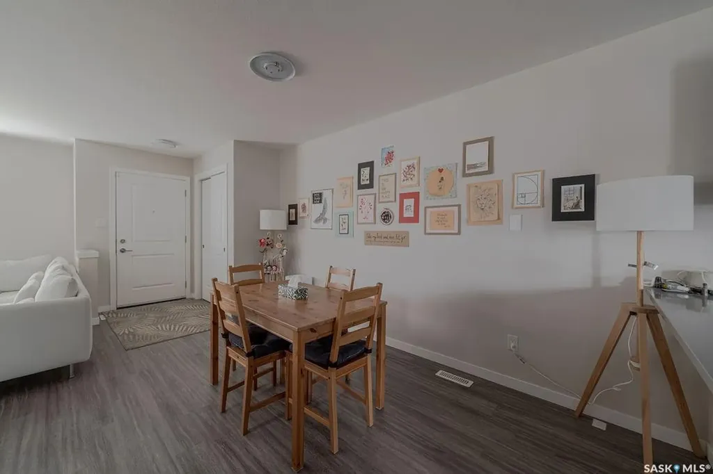 5220 Primrose Green Drive E Regina SK S4V 3S8
