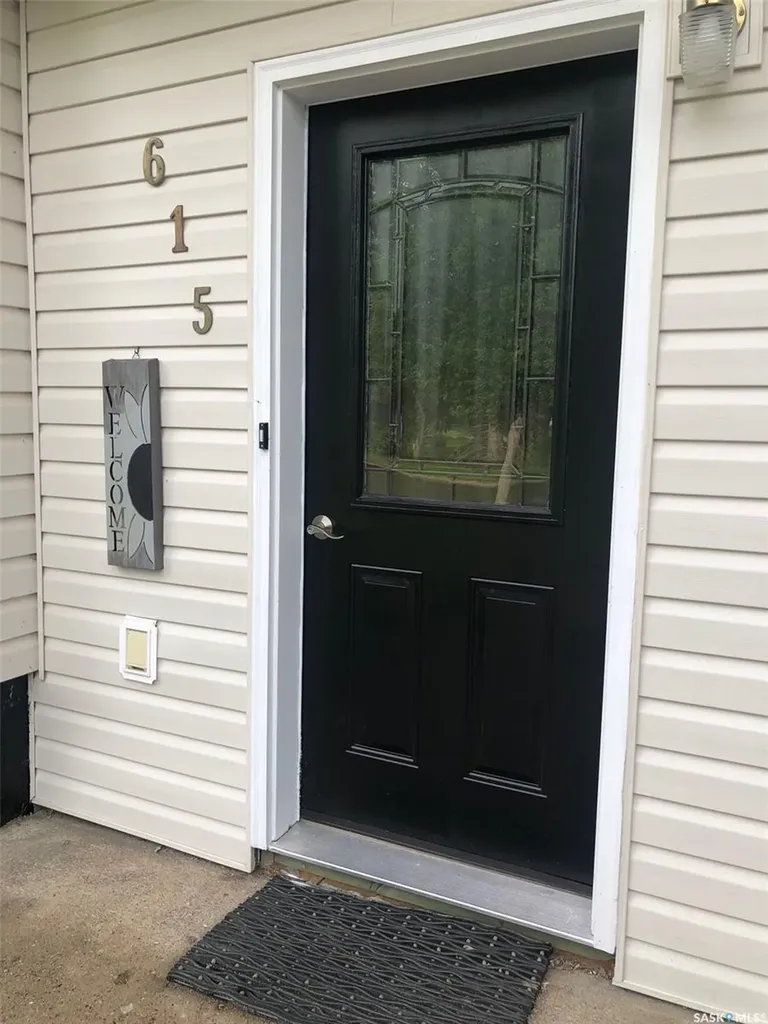 615 Mary Street Canora SK S0A 0L0
