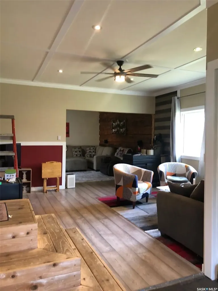 615 Mary Street Canora SK S0A 0L0