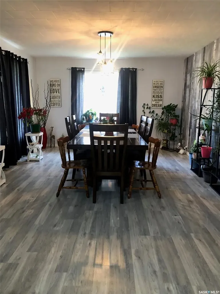 615 Mary Street Canora SK S0A 0L0