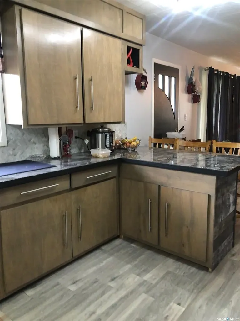 615 Mary Street Canora SK S0A 0L0