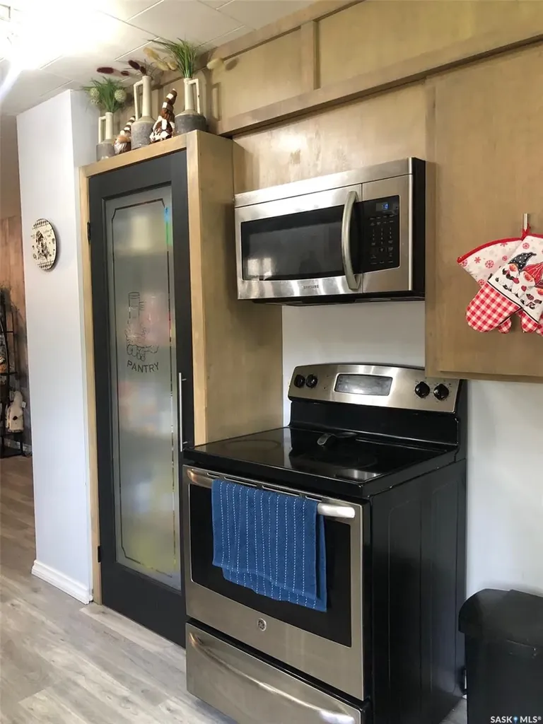 615 Mary Street Canora SK S0A 0L0