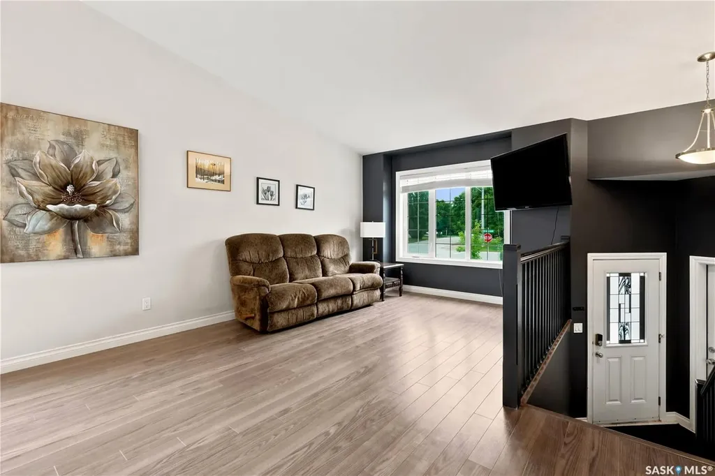 456 5th Avenue Pilot Butte SK S0G 3Z0