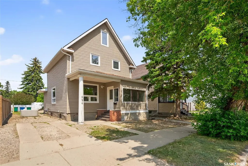 524 Saskatchewan Street W Moose Jaw SK S6H 0V5