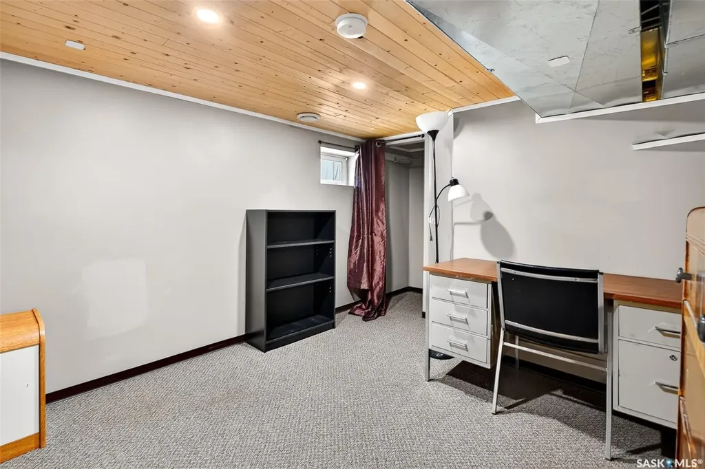 524 Saskatchewan Street W Moose Jaw SK S6H 0V5