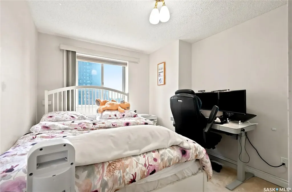 315 5th Avenue N Saskatoon SK S7K 5Z8