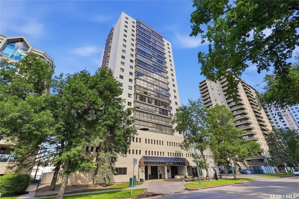 315 5th Avenue N Saskatoon SK S7K 5Z8