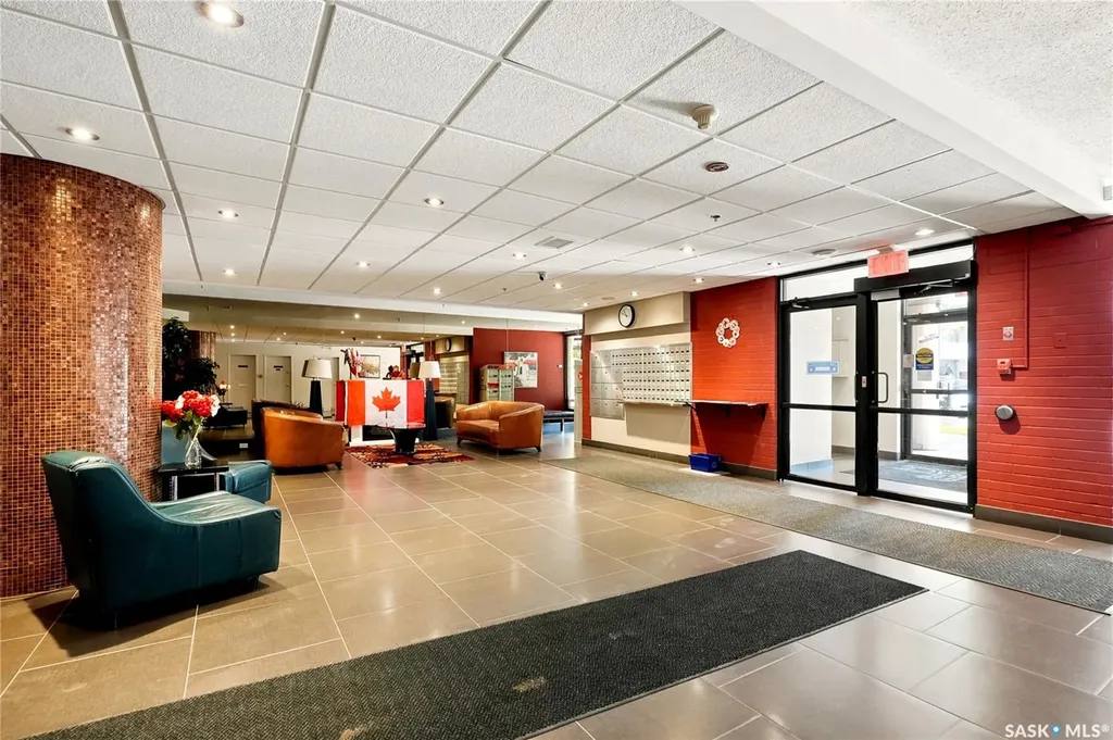 315 5th Avenue N Saskatoon SK S7K 5Z8