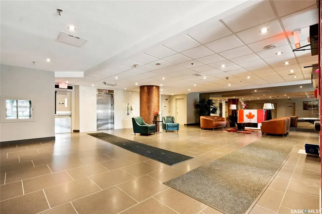 315 5th Avenue N Saskatoon SK S7K 5Z8