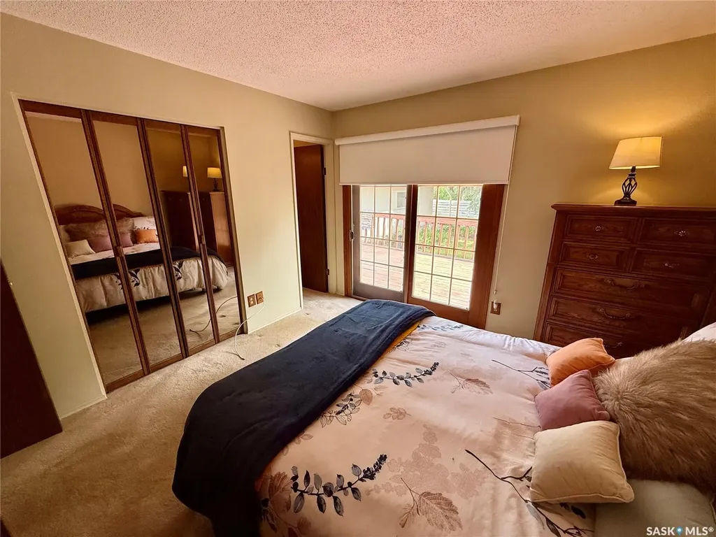 15 Fuhrmann Crescent Regina SK S4R 5S4
