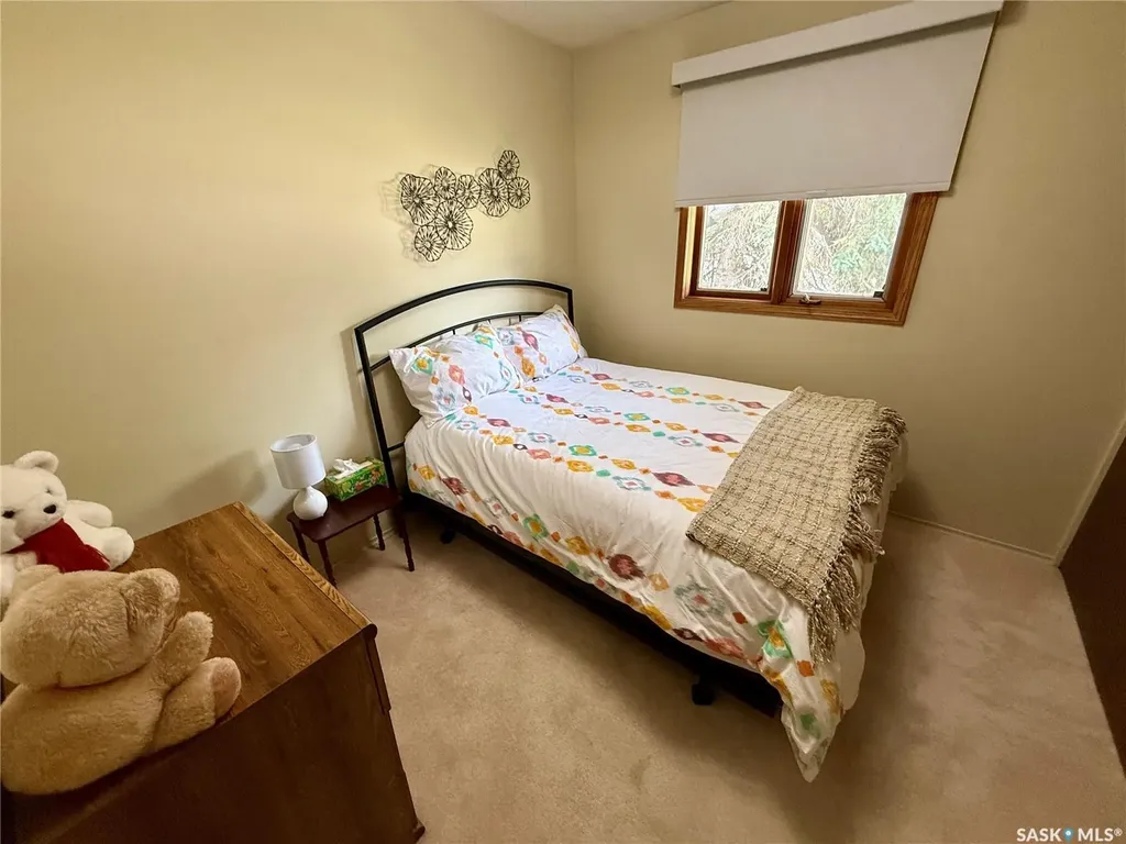15 Fuhrmann Crescent Regina SK S4R 5S4