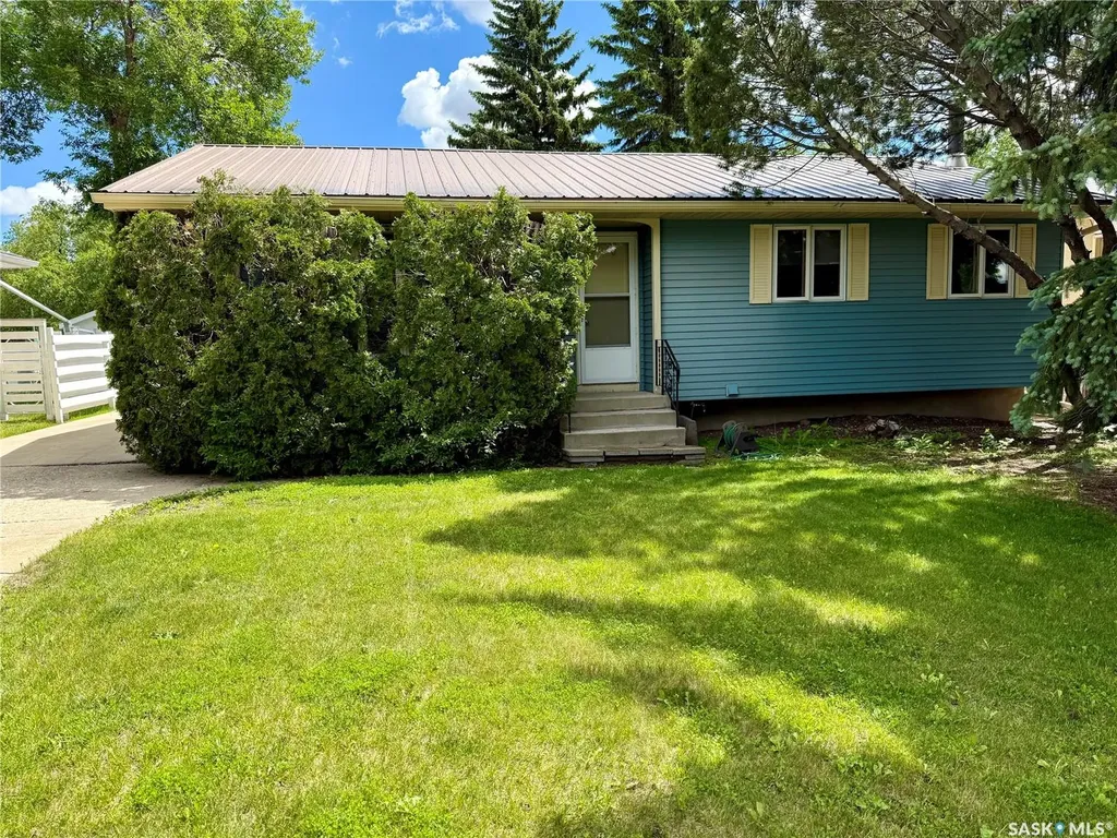 15 Fuhrmann Crescent Regina SK S4R 5S4