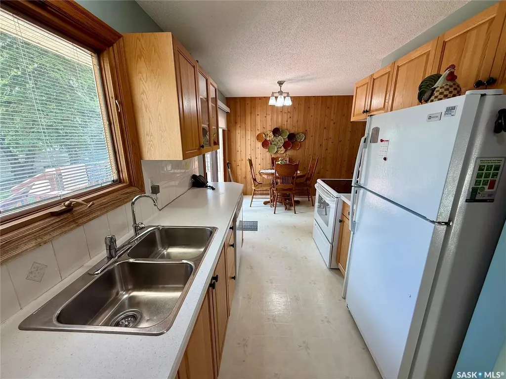 15 Fuhrmann Crescent Regina SK S4R 5S4