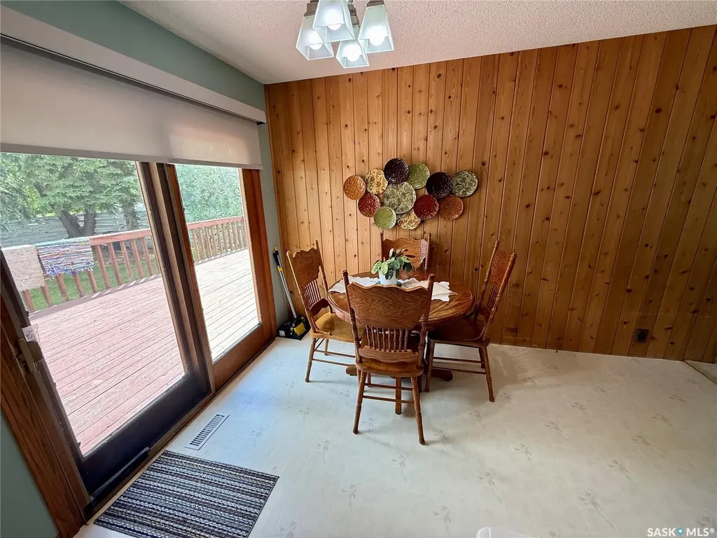 15 Fuhrmann Crescent Regina SK S4R 5S4