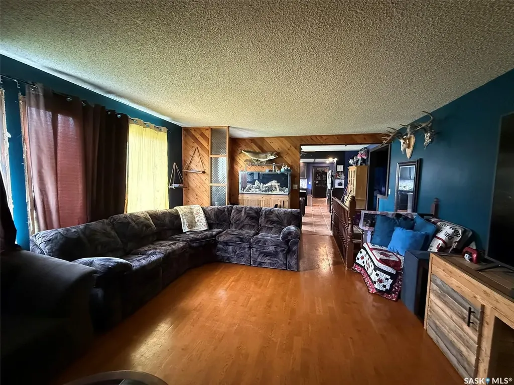 221 Macaskill Avenue Glaslyn SK S0M 0Y0