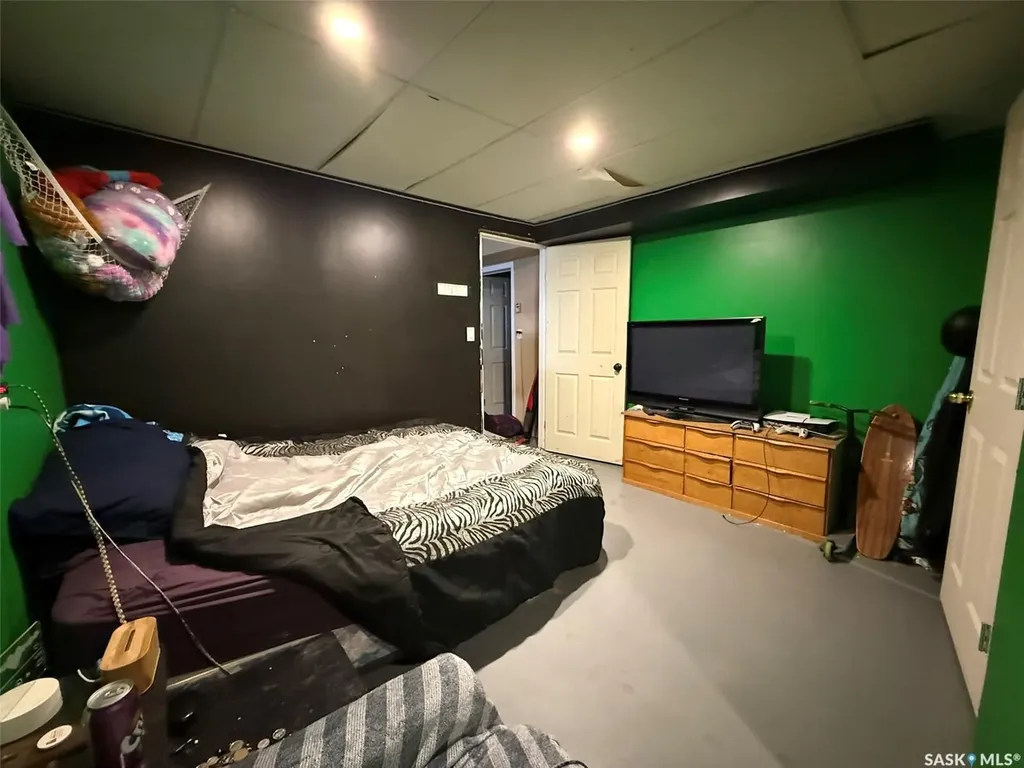 221 Macaskill Avenue Glaslyn SK S0M 0Y0