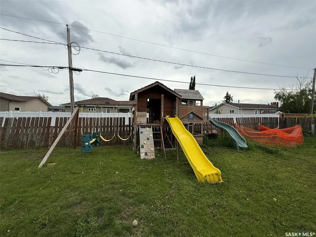 221 Macaskill Avenue Glaslyn SK S0M 0Y0