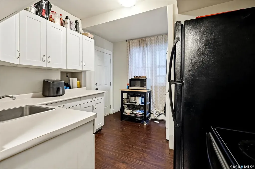 2070 Garnet Street Regina SK S4T 2Z6