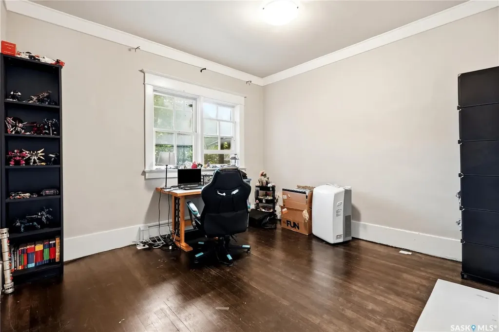 2070 Garnet Street Regina SK S4T 2Z6