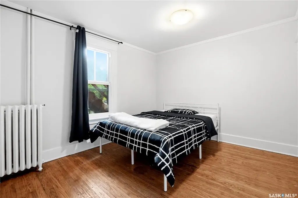 2070 Garnet Street Regina SK S4T 2Z6