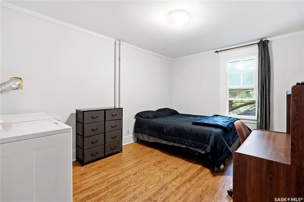 2070 Garnet Street Regina SK S4T 2Z6