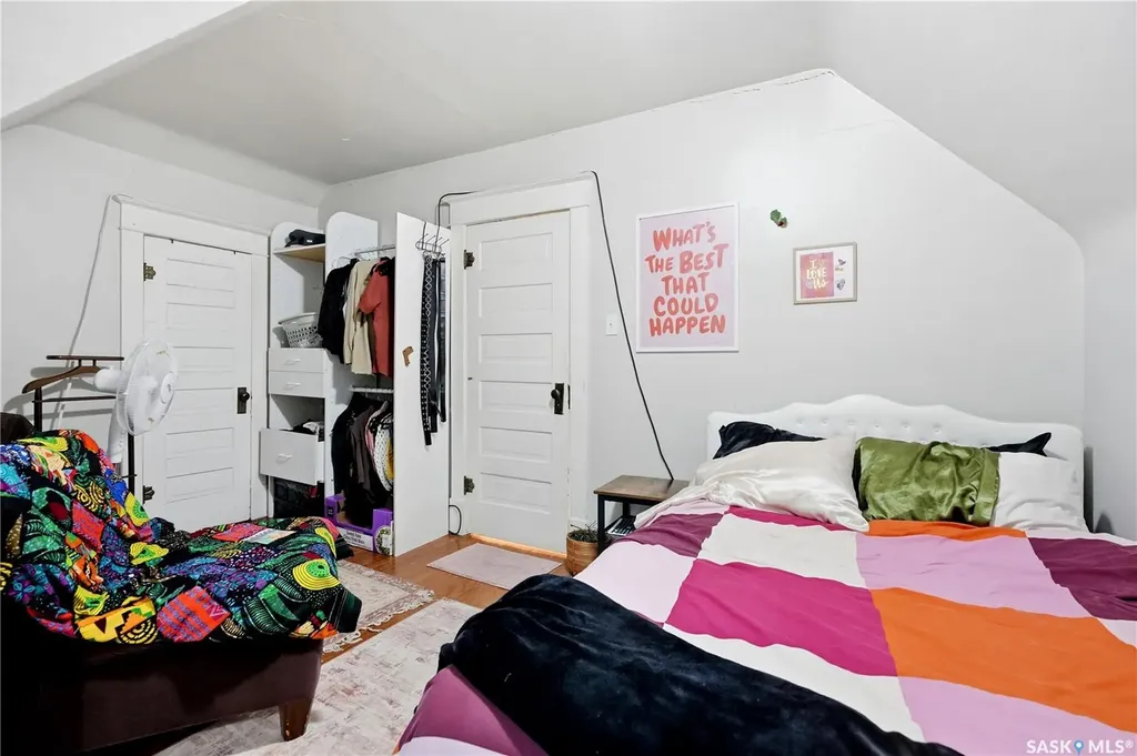 2070 Garnet Street Regina SK S4T 2Z6