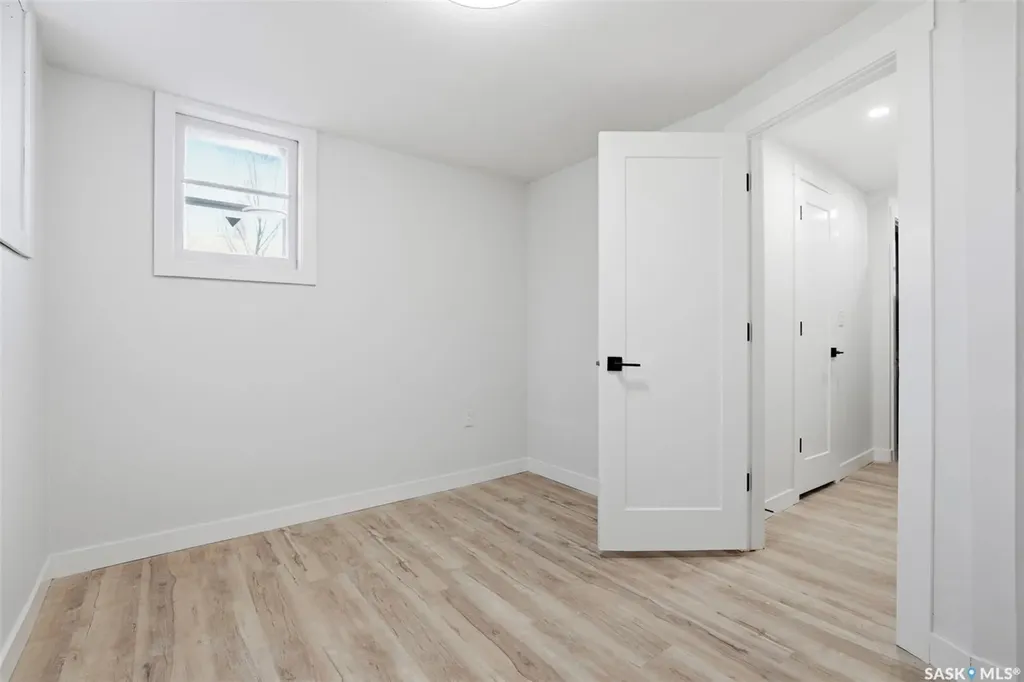 1001 23rd Street W Saskatoon SK S7L 0A6