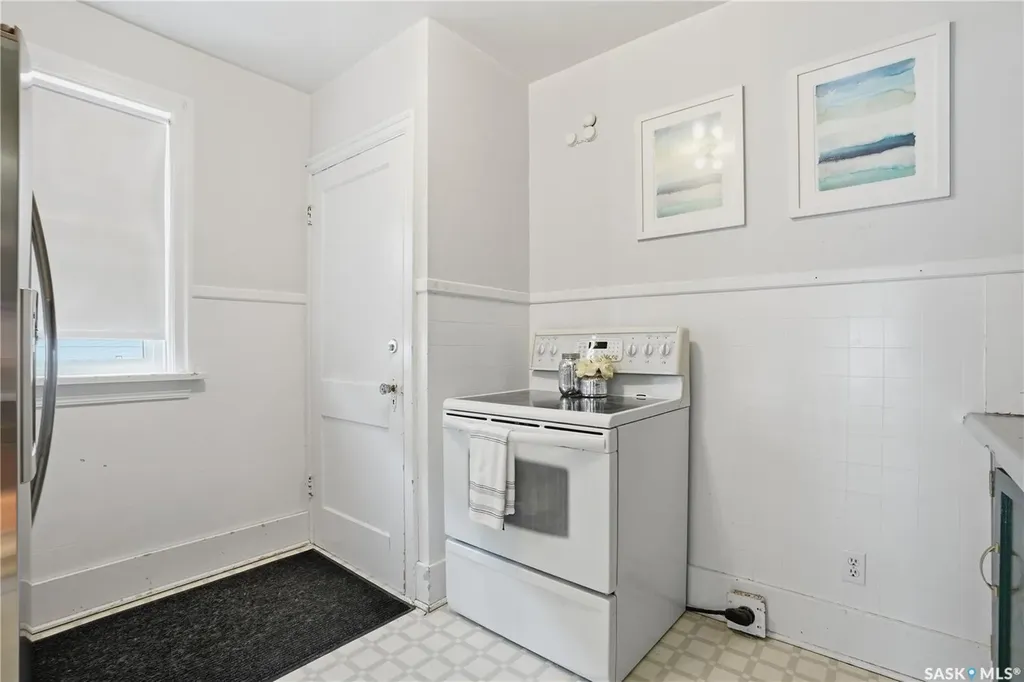 1123 Temperance Street Saskatoon SK S7N 0N7