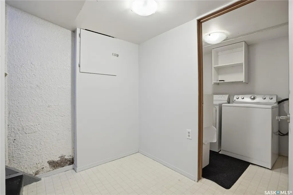 1123 Temperance Street Saskatoon SK S7N 0N7