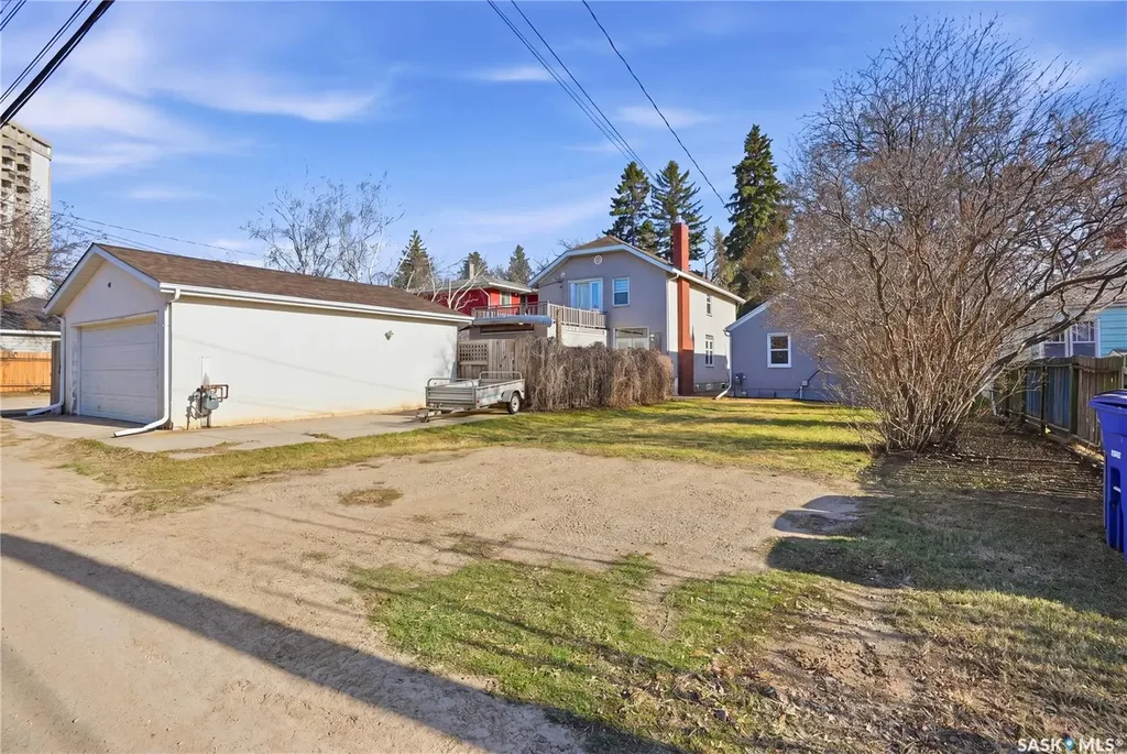 1123 Temperance Street Saskatoon SK S7N 0N7